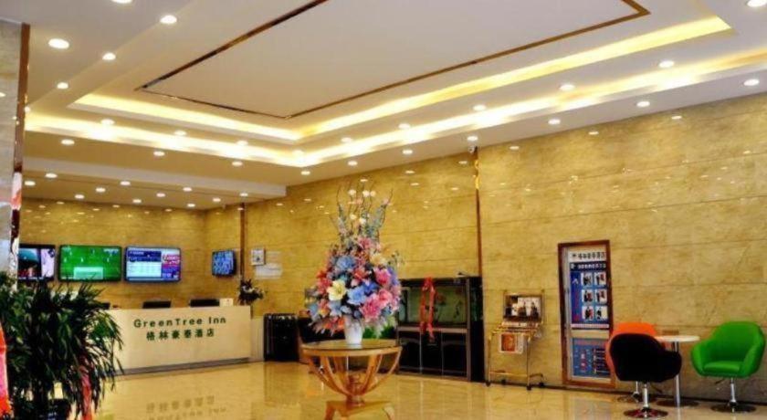 Greentree Inn Haixi Geermu Southern Suburbs Express Hotel Golmud Exterior photo